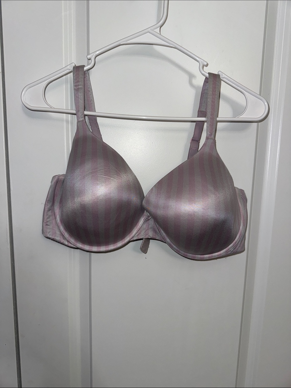 Victoria's Secret Pink and Silver Striped T-Shirt Bra